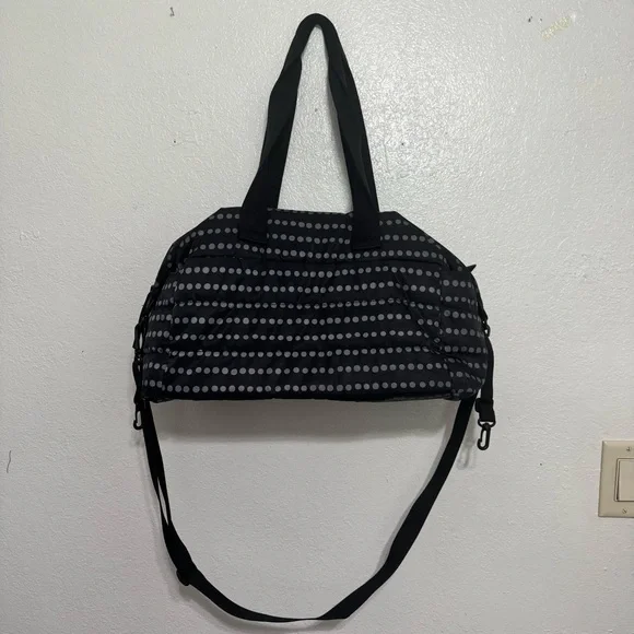 Skip Hop - Riverside Ultra Light Diaper Satchel, Black Dot - Picture 3 of 5